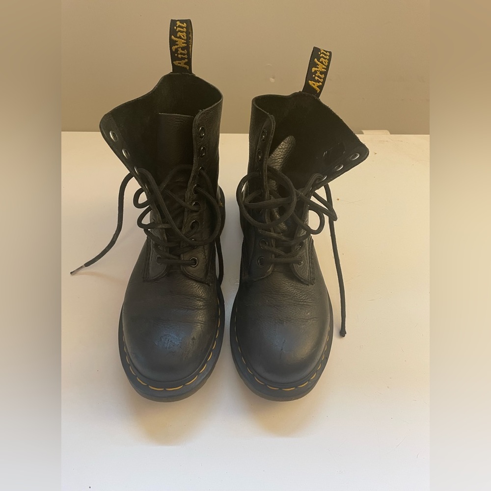 Dr. Martens 1460 Pascal